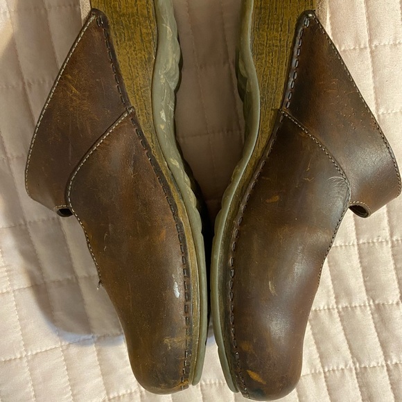 Dansko leather mules are sooo comfortable - Picture 2 of 4